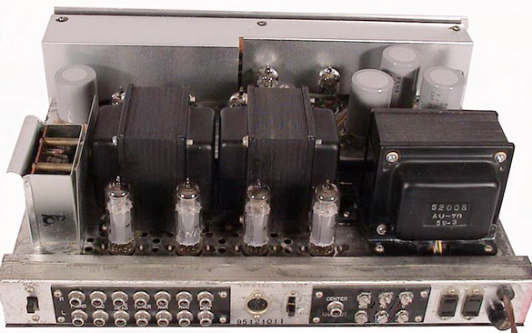 Sansui ontrol Amplifier Model AU-70
