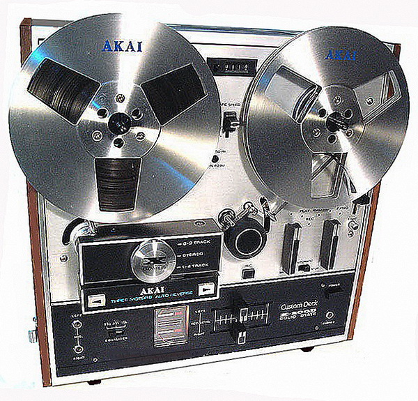 Akai GX-200D