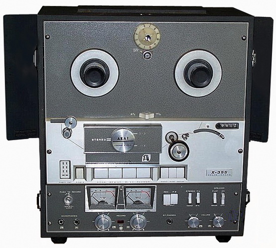 Akai X-355D