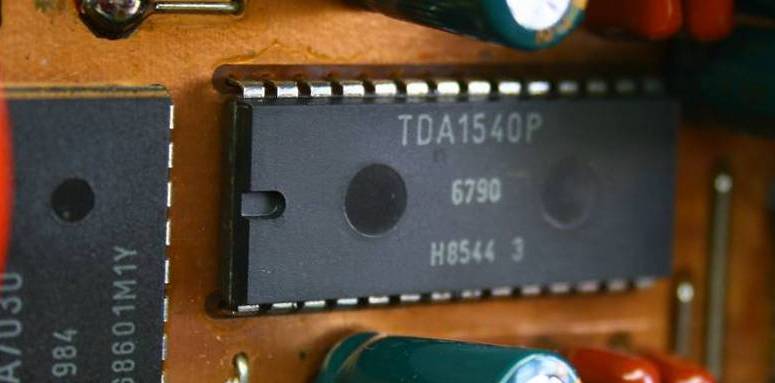 DAC - Philips TDA1540